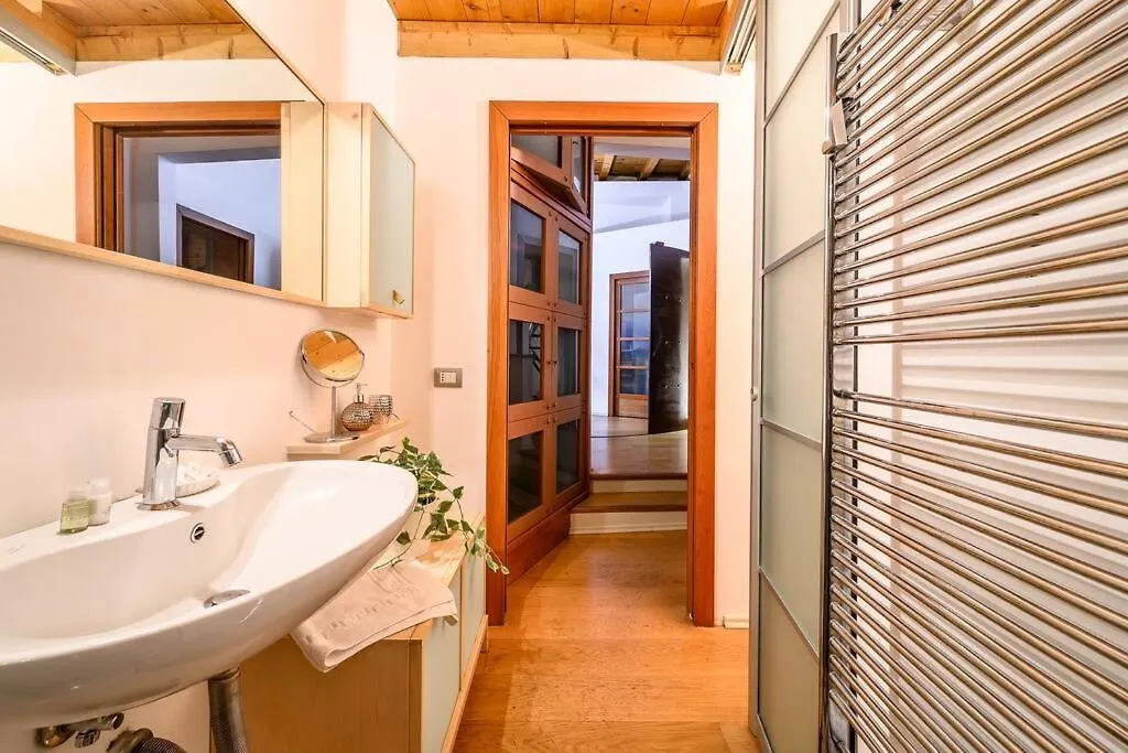Ab Plus - Via Del Carro 11 Apartment Bologna 0*,  Italy